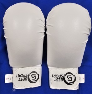 napięstniki Best Sport białe (WKF) karate